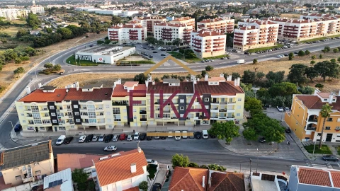 Apartamento T4 para Venda em Seixal, Arrentela e Aldeia de Paio Pires