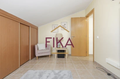 Apartamento T4 para Venda em Seixal, Arrentela e Aldeia de Paio Pires