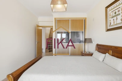Apartamento T4 para Venda em Seixal, Arrentela e Aldeia de Paio Pires