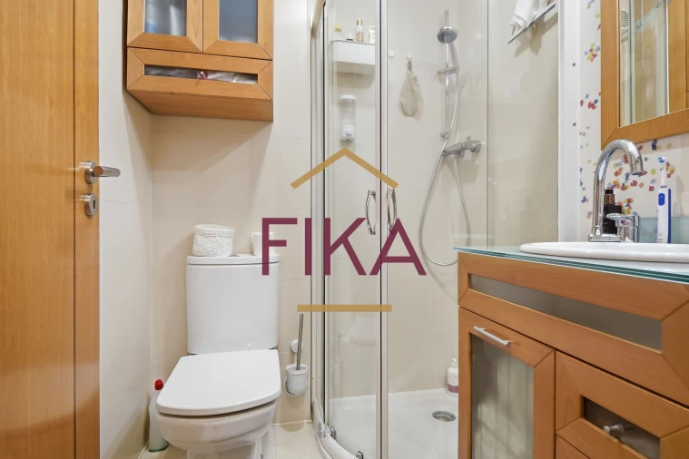 Apartamento T4 para Venda em Seixal, Arrentela e Aldeia de Paio Pires Foto 18