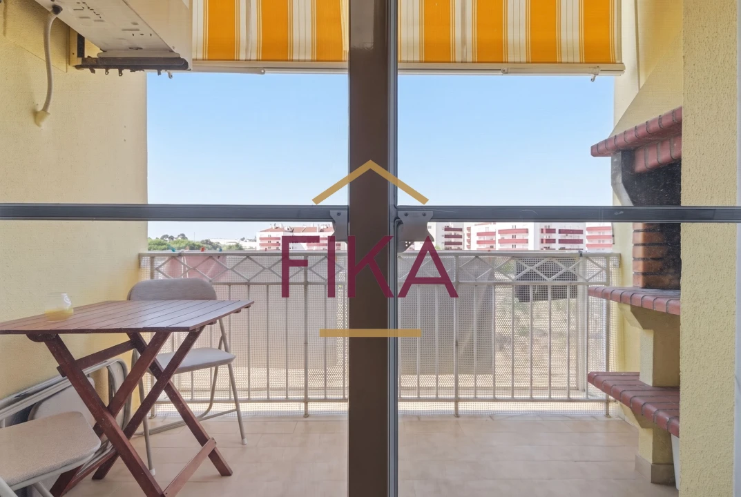 Apartamento T4 para Venda em Seixal, Arrentela e Aldeia de Paio Pires Foto 10