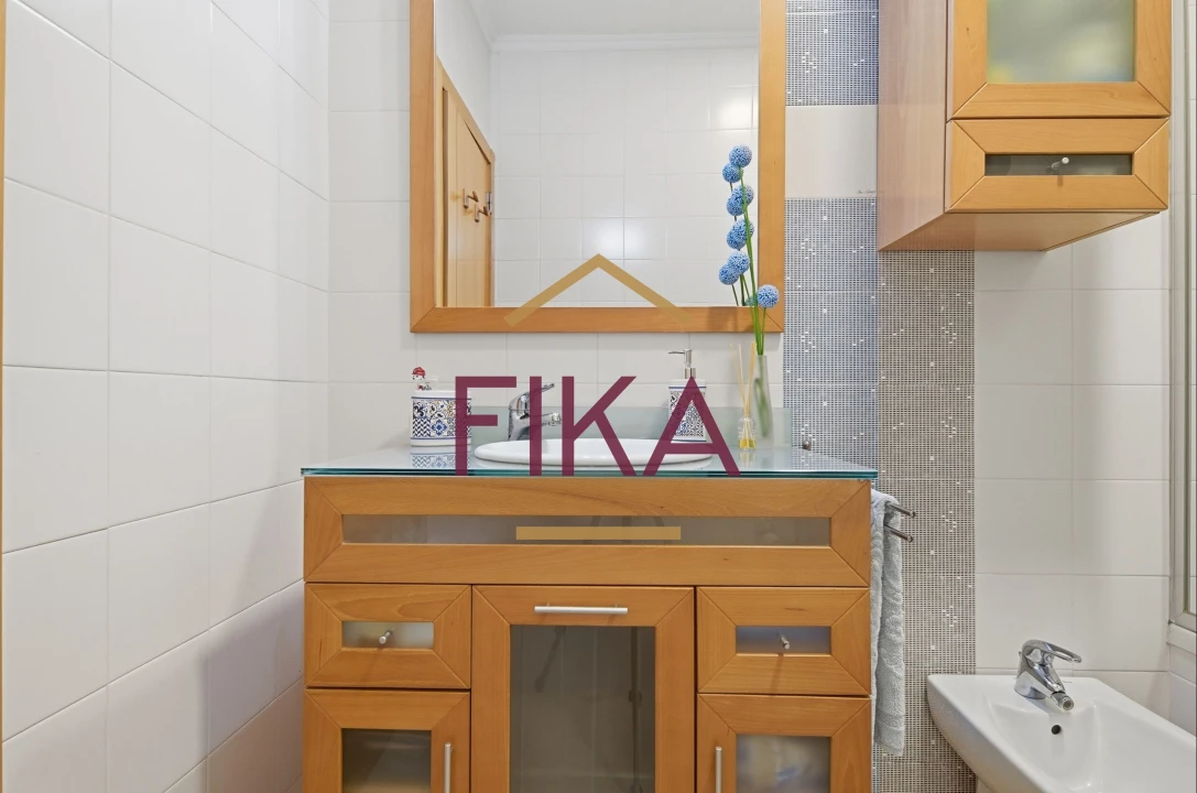 Apartamento T4 para Venda em Seixal, Arrentela e Aldeia de Paio Pires Foto 25