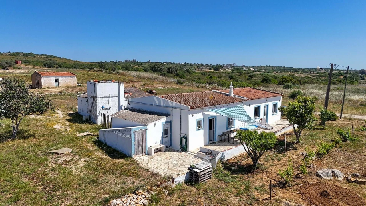 Moradia T3 para Venda em Vila do Bispo e Raposeira Foto 1