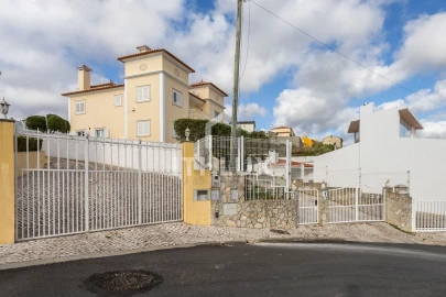 Moradia T4 para Venda em Mafra