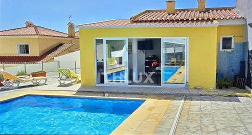 Moradia T4 para Venda em Mafra