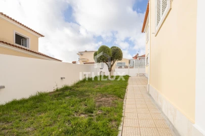 Moradia T4 para Venda em Mafra
