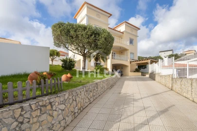 Moradia T4 para Venda em Mafra