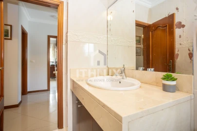 Moradia T4 para Venda em Mafra
