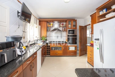 Moradia T4 para Venda em Mafra