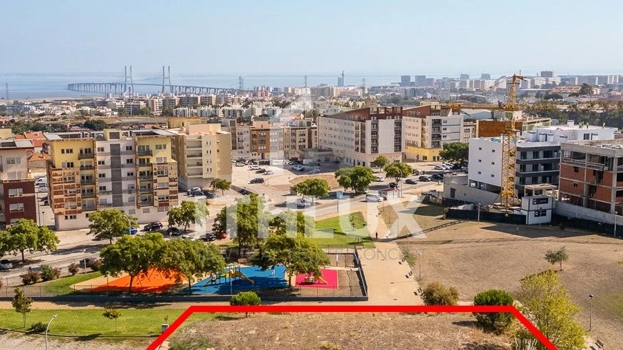Terreno para Venda em Camarate, Unhos e Apelação
