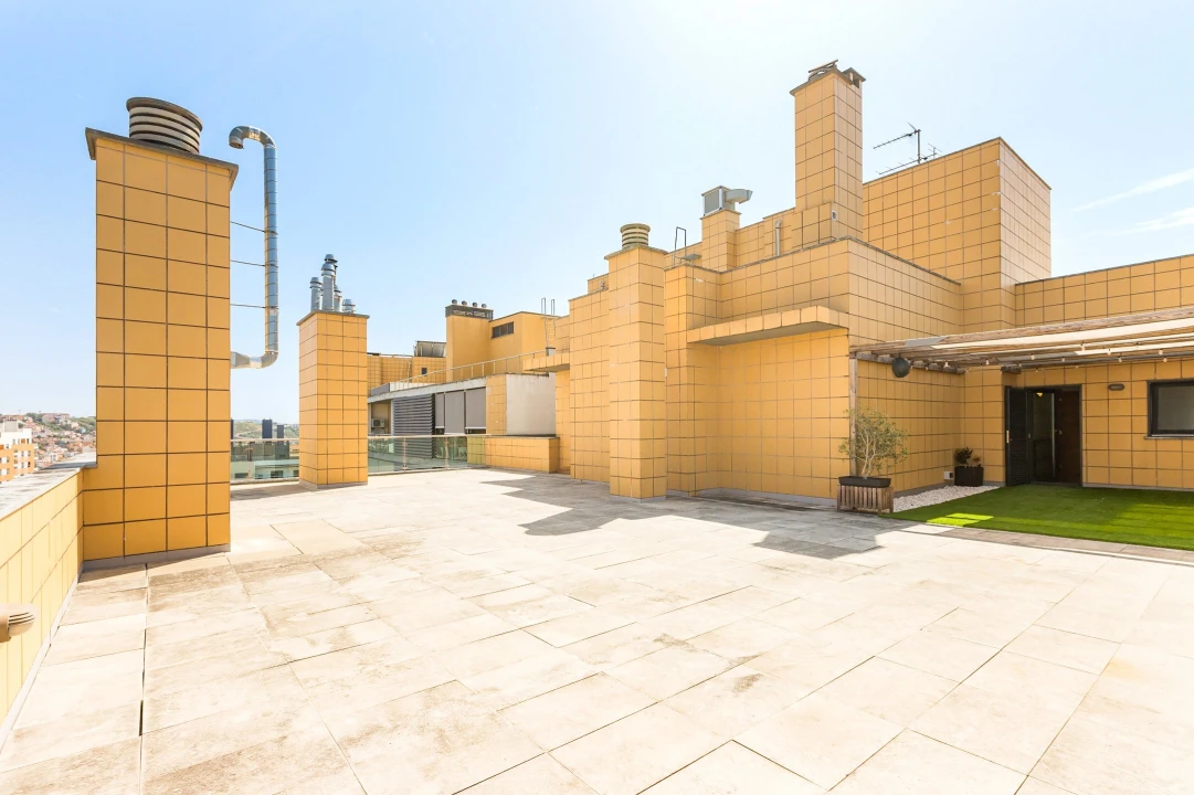 Apartamento T2 para Venda em Odivelas Foto 17