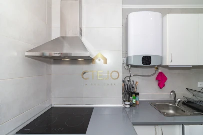 Apartamento T2 para Venda em Santa Iria de Azoia, São João da Talha e Bobadela