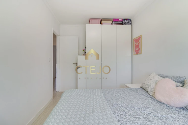 Apartamento T2 para Venda em Santa Iria de Azoia, São João da Talha e Bobadela Foto 6