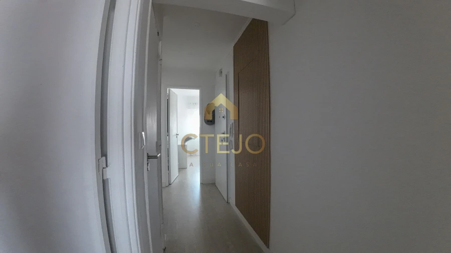 Apartamento T2 para Venda em Santa Iria de Azoia, São João da Talha e Bobadela Foto 7