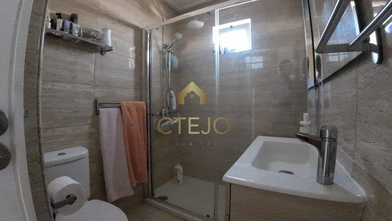 Apartamento T2 para Venda em Santa Iria de Azoia, São João da Talha e Bobadela Foto 13