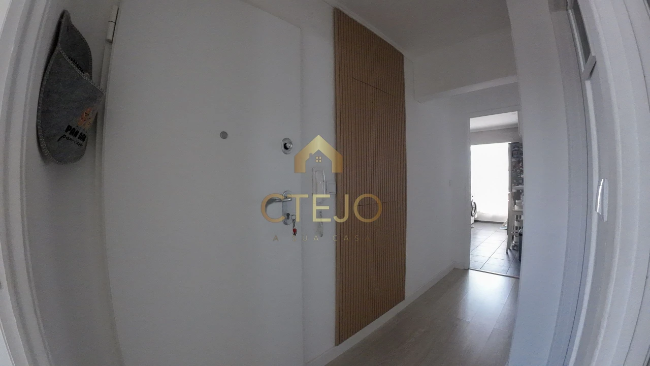 Apartamento T2 para Venda em Santa Iria de Azoia, São João da Talha e Bobadela Foto 6