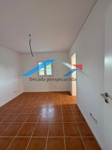 Moradia T2 para Venda em Coruche, Fajarda e Erra