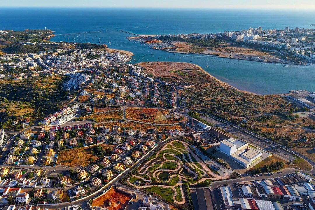 Terreno para Venda em Estômbar e Parchal Foto 31