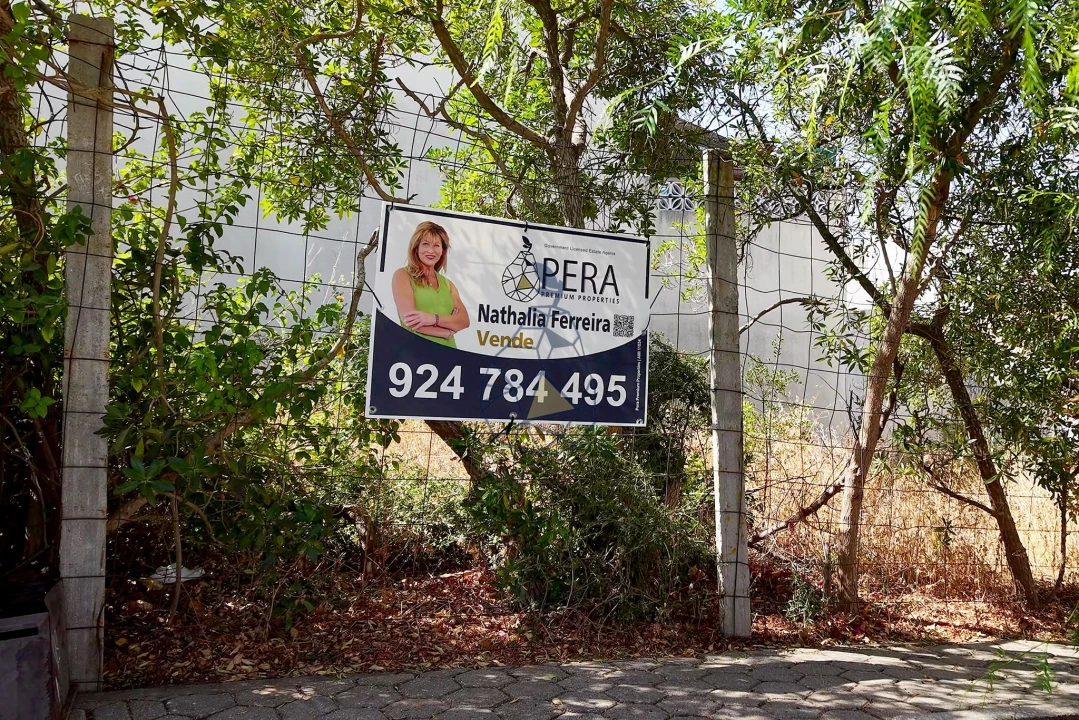 Terreno para Venda em Estômbar e Parchal Foto 10