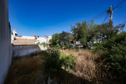 Terreno para Venda em Estômbar e Parchal