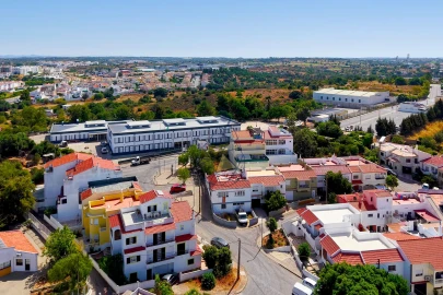 Terreno para Venda em Estômbar e Parchal