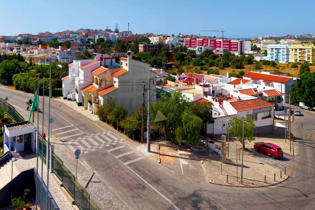 Terreno para Venda em Estômbar e Parchal Foto 18