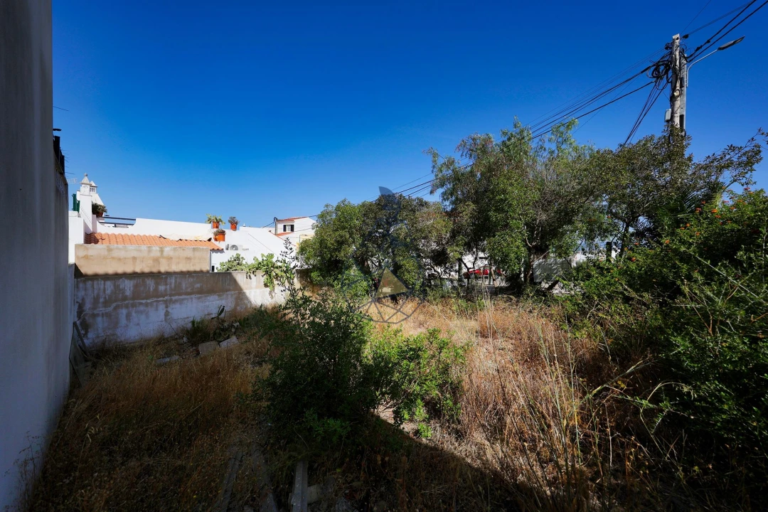 Terreno para Venda em Estômbar e Parchal Foto 13