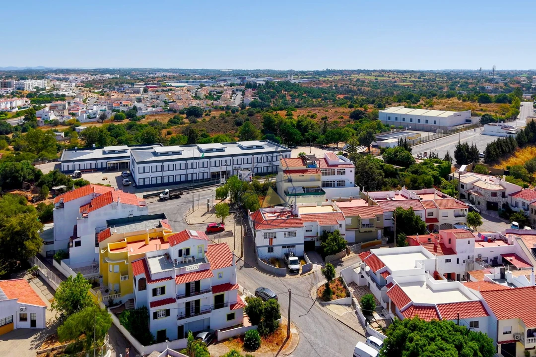 Terreno para Venda em Estômbar e Parchal Foto 8