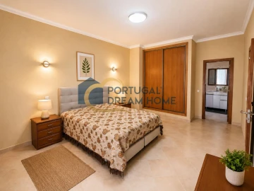 Moradia T4 para Venda em Silves