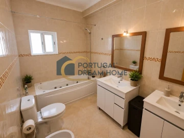 Moradia T4 para Venda em Silves