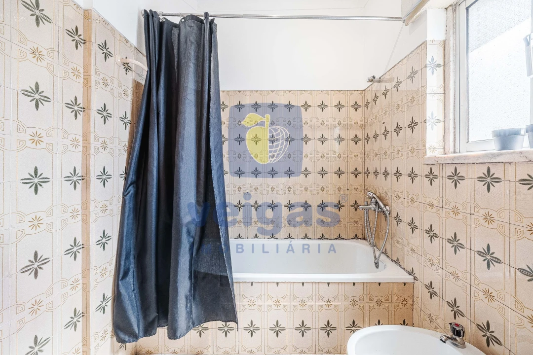 Apartamento T3 para Venda em Rio de Mouro Foto 38