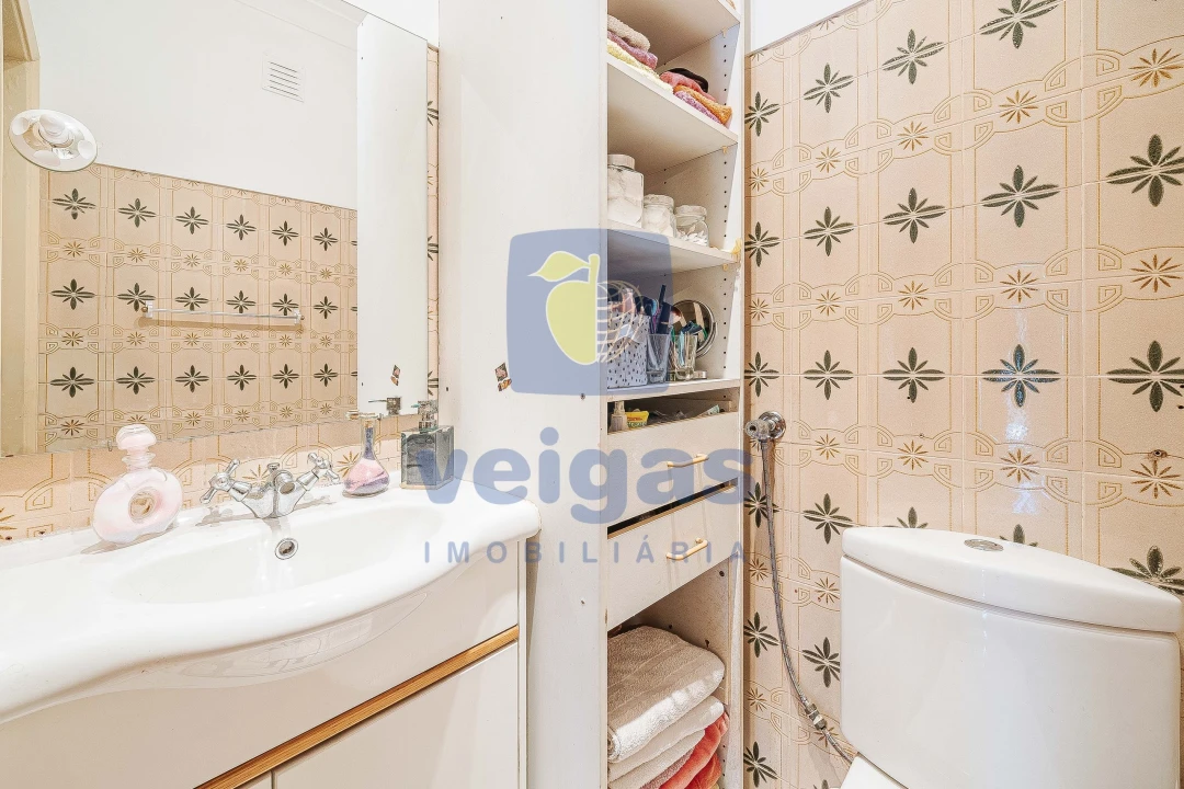 Apartamento T3 para Venda em Rio de Mouro Foto 8