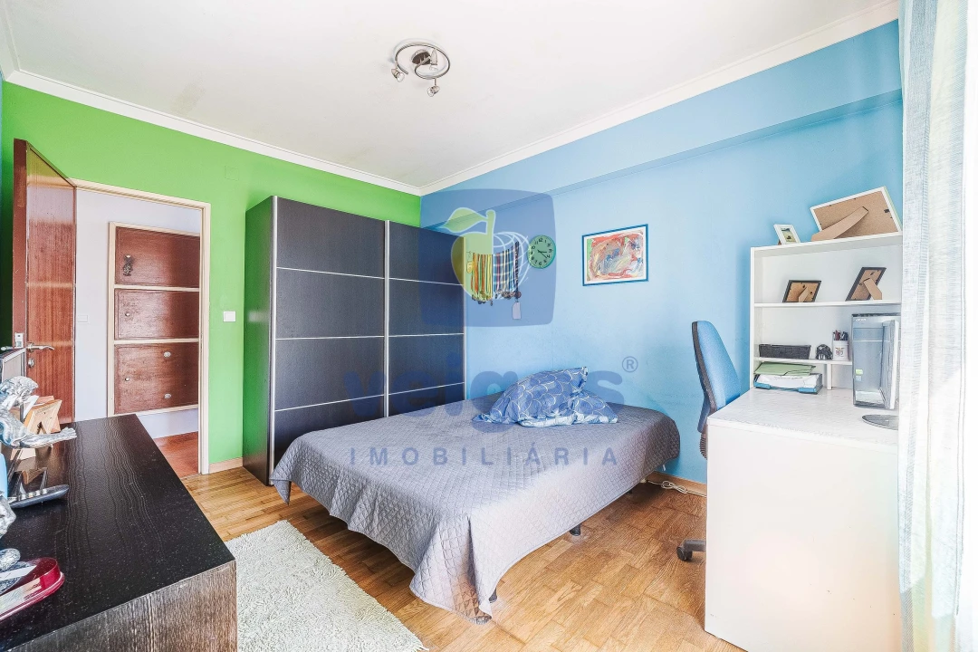 Apartamento T3 para Venda em Rio de Mouro Foto 29