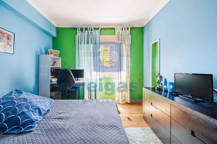 Apartamento T3 para Venda em Rio de Mouro Foto 28