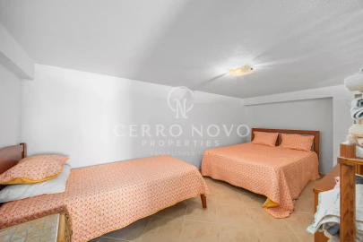 Moradia T4 para Venda em Albufeira e Olhos de Água
