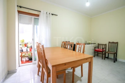 Apartamento T2 para Venda em Águas Livres