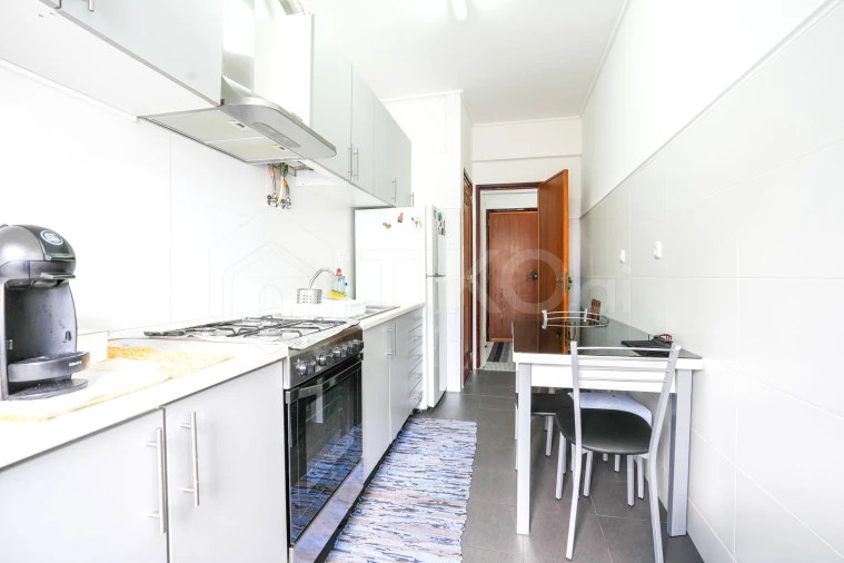 Apartamento T2 para Venda em Águas Livres Foto 7