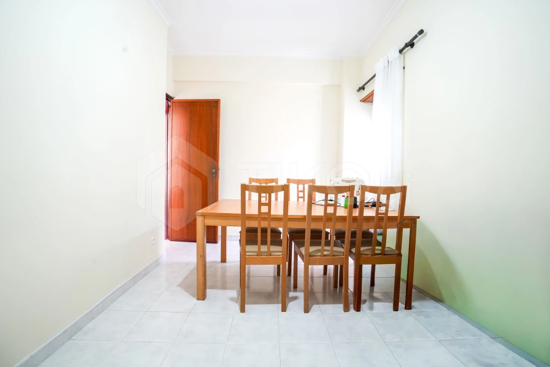Apartamento T2 para Venda em Águas Livres Foto 11
