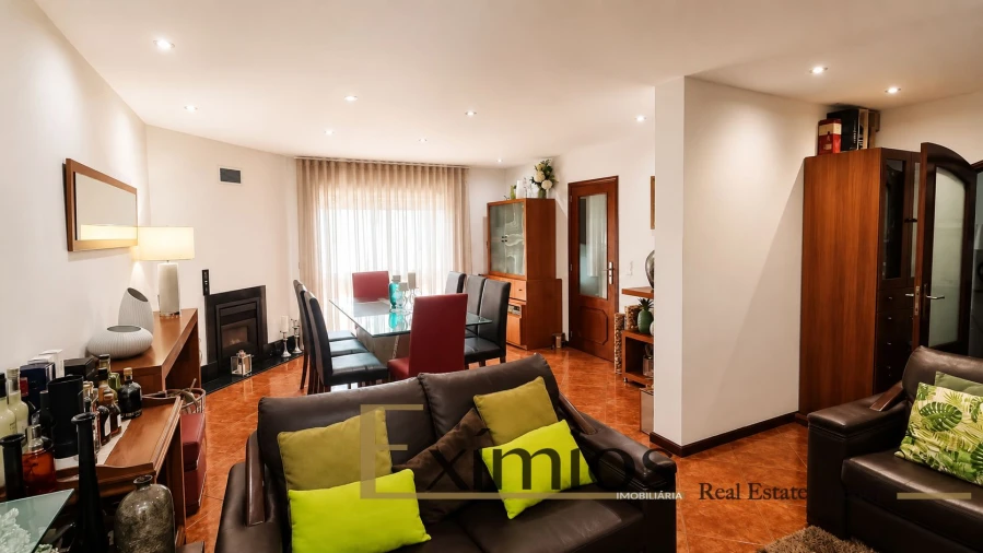 Apartamento T3 para Venda em Baguim do Monte (Rio Tinto) Foto 2