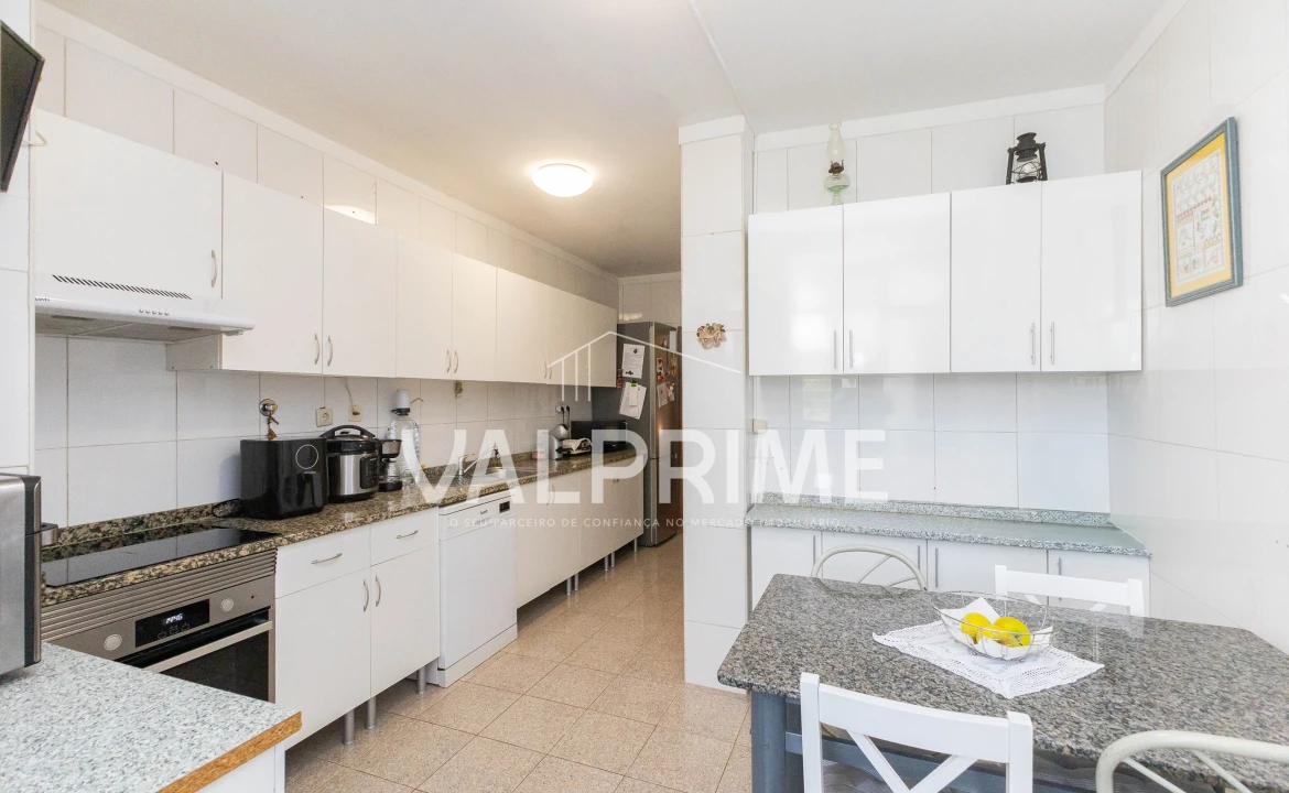 Apartamento T3 para Venda em Madalena Foto 15