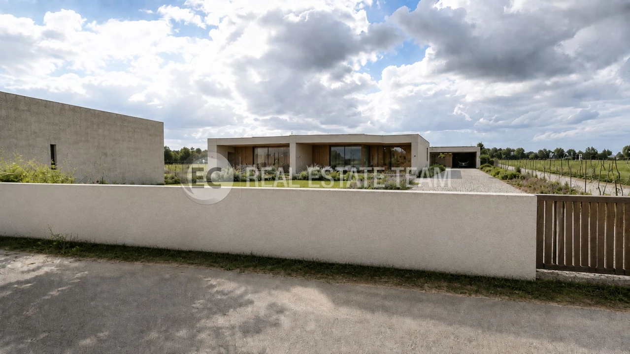Terreno para Venda em Eixo e Eirol Foto 2