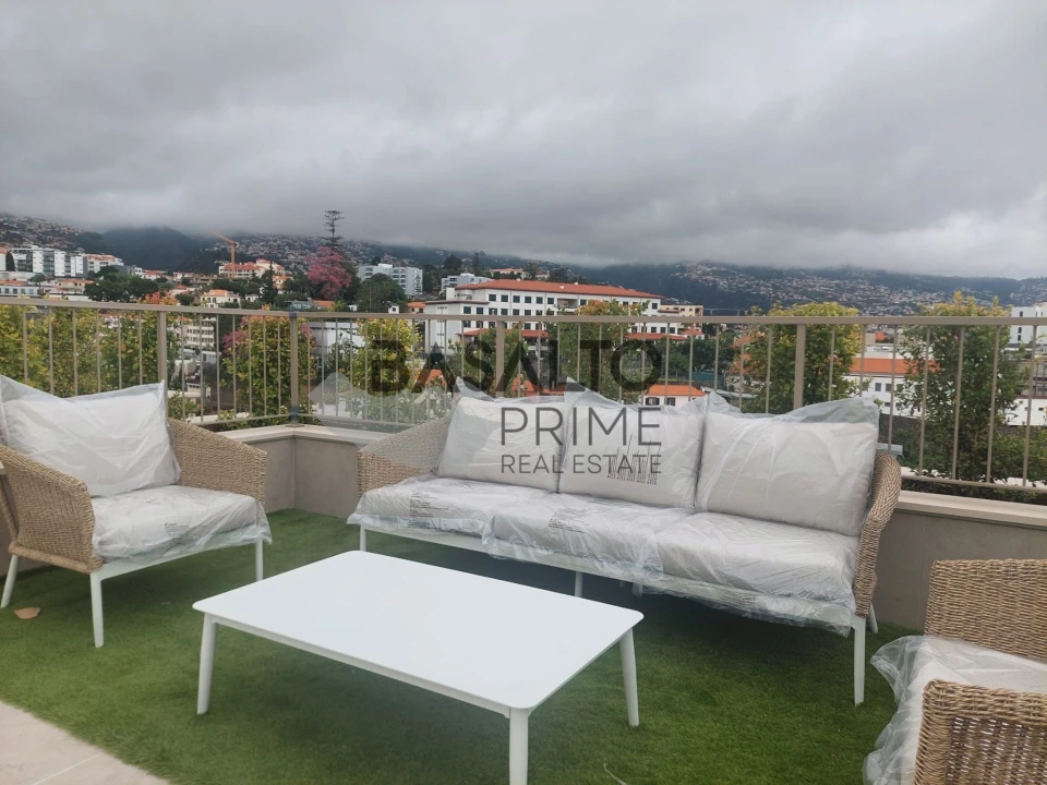 Apartamento T3 para Venda em São Martinho Foto 4