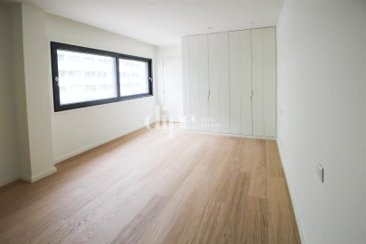 Apartamento T1 para Arrendamento em Candoso Santiago e Mascotelos