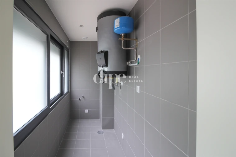 Apartamento T1 para Arrendamento em Candoso Santiago e Mascotelos Foto 9