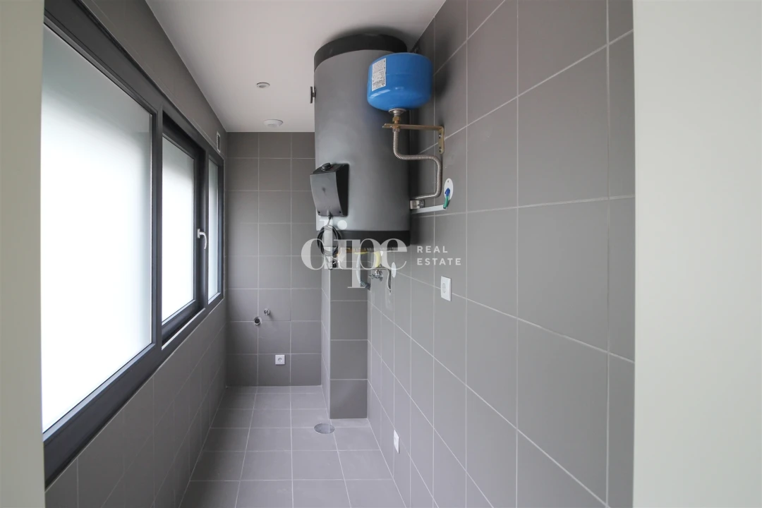 Apartamento T1 para Arrendamento em Candoso Santiago e Mascotelos Foto 9