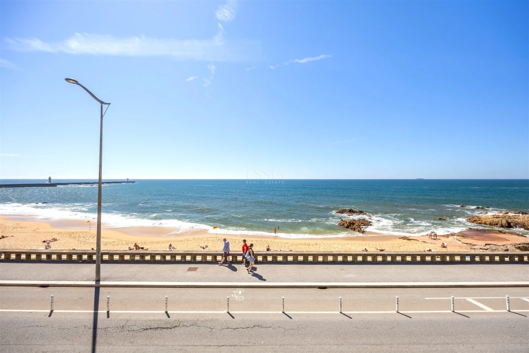 Apartamento T1 para Arrendamento em Aldoar, Foz do Douro e Nevogilde Foto 1