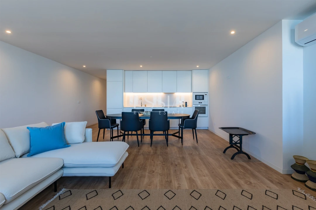 Apartamento T1 para Arrendamento em Aldoar, Foz do Douro e Nevogilde Foto 7