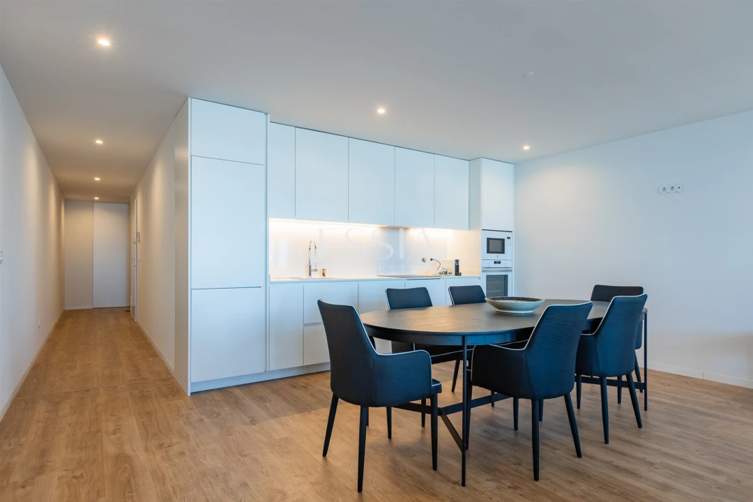Apartamento T1 para Arrendamento em Aldoar, Foz do Douro e Nevogilde Foto 9