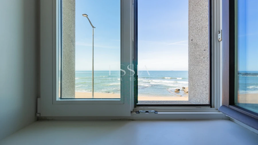 Apartamento T1 para Arrendamento em Aldoar, Foz do Douro e Nevogilde