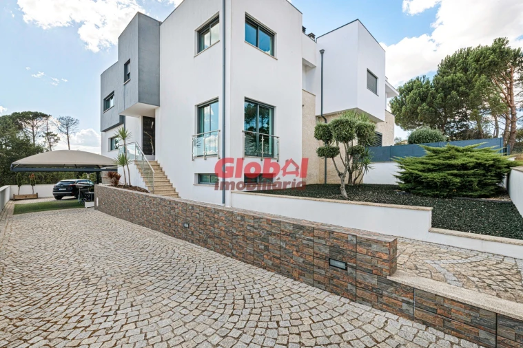 Moradia T4 para Venda em São João de Lourosa Foto 2